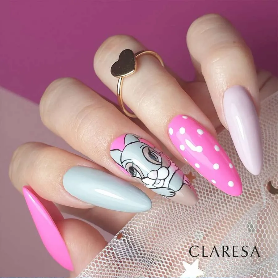 foto claresa manicura neon 2